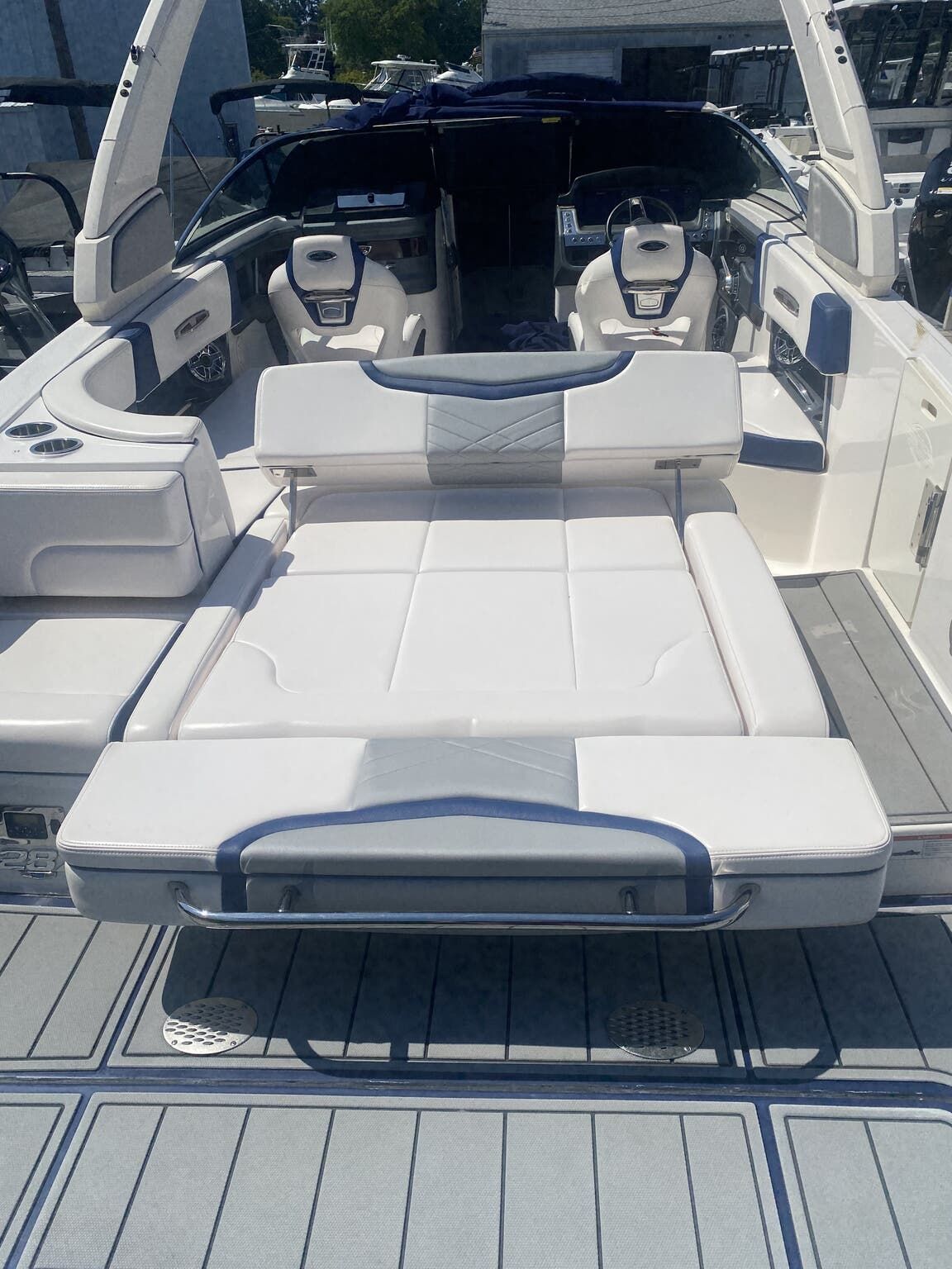 2021 Chaparral 287 SSX - 12