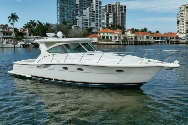 2004 Tiara Yachts 38 Open