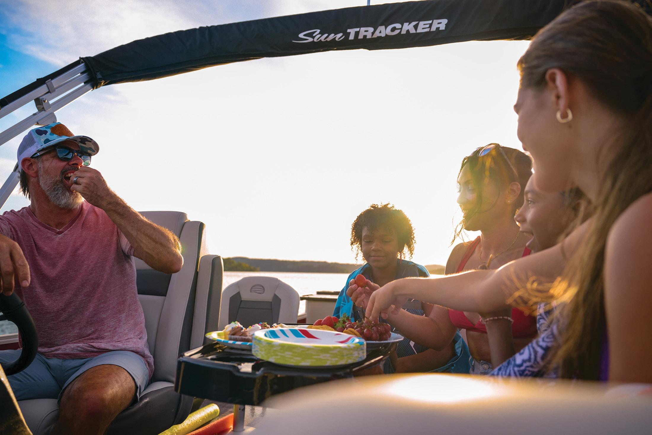 2026 Sun Tracker Fishin' Barge 22 DLX - 91