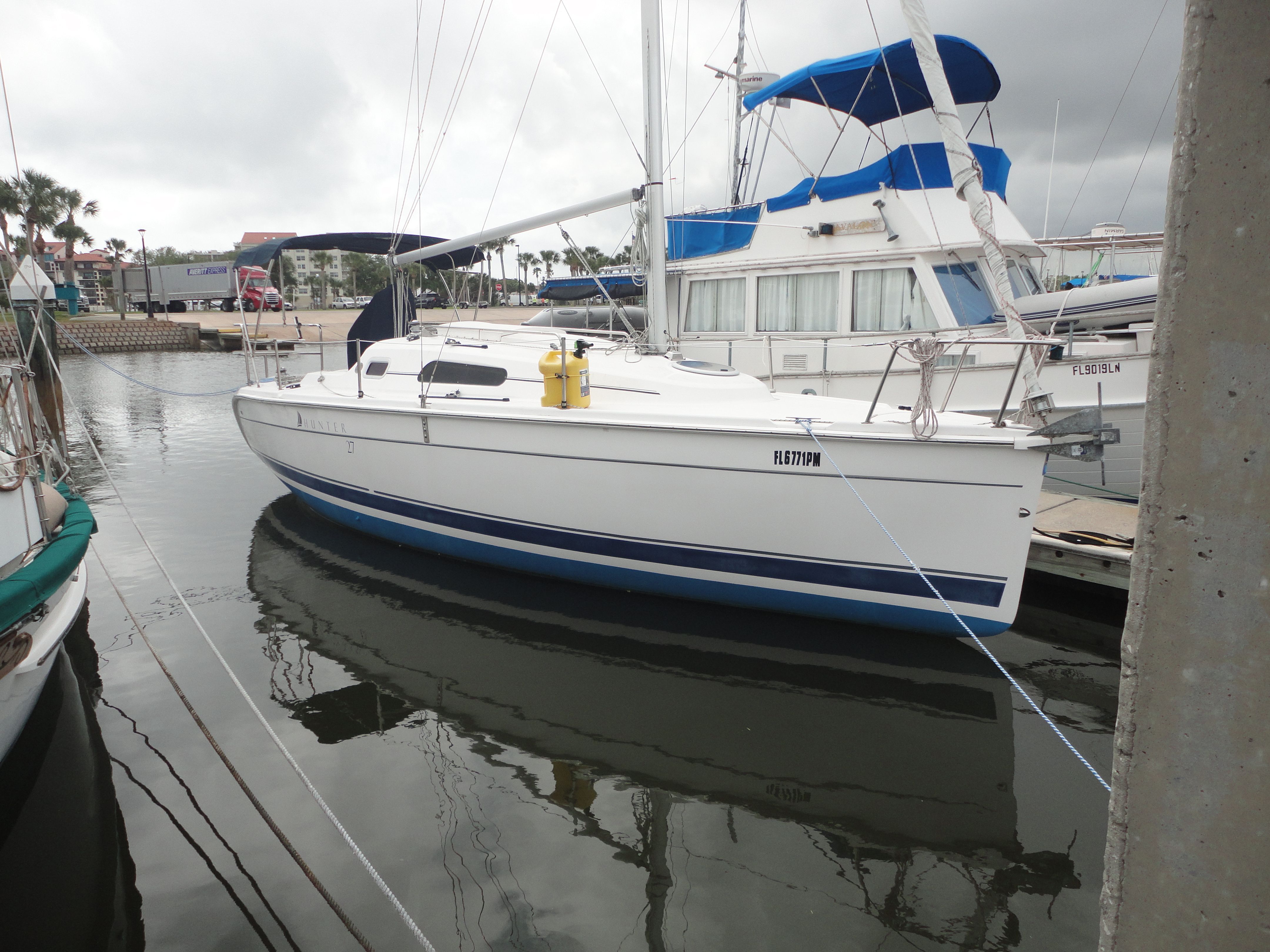2013 Marlow-Hunter Hunter 27