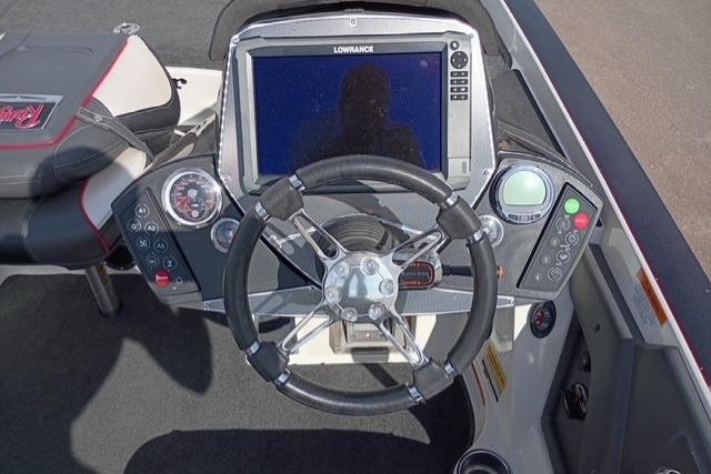 2017 Ranger Z521 Comanche boat dashboard with steering wheel and Lowrance display.