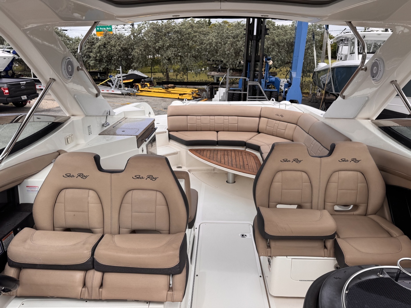 2016 Sea Ray 350 SLX - Image 19