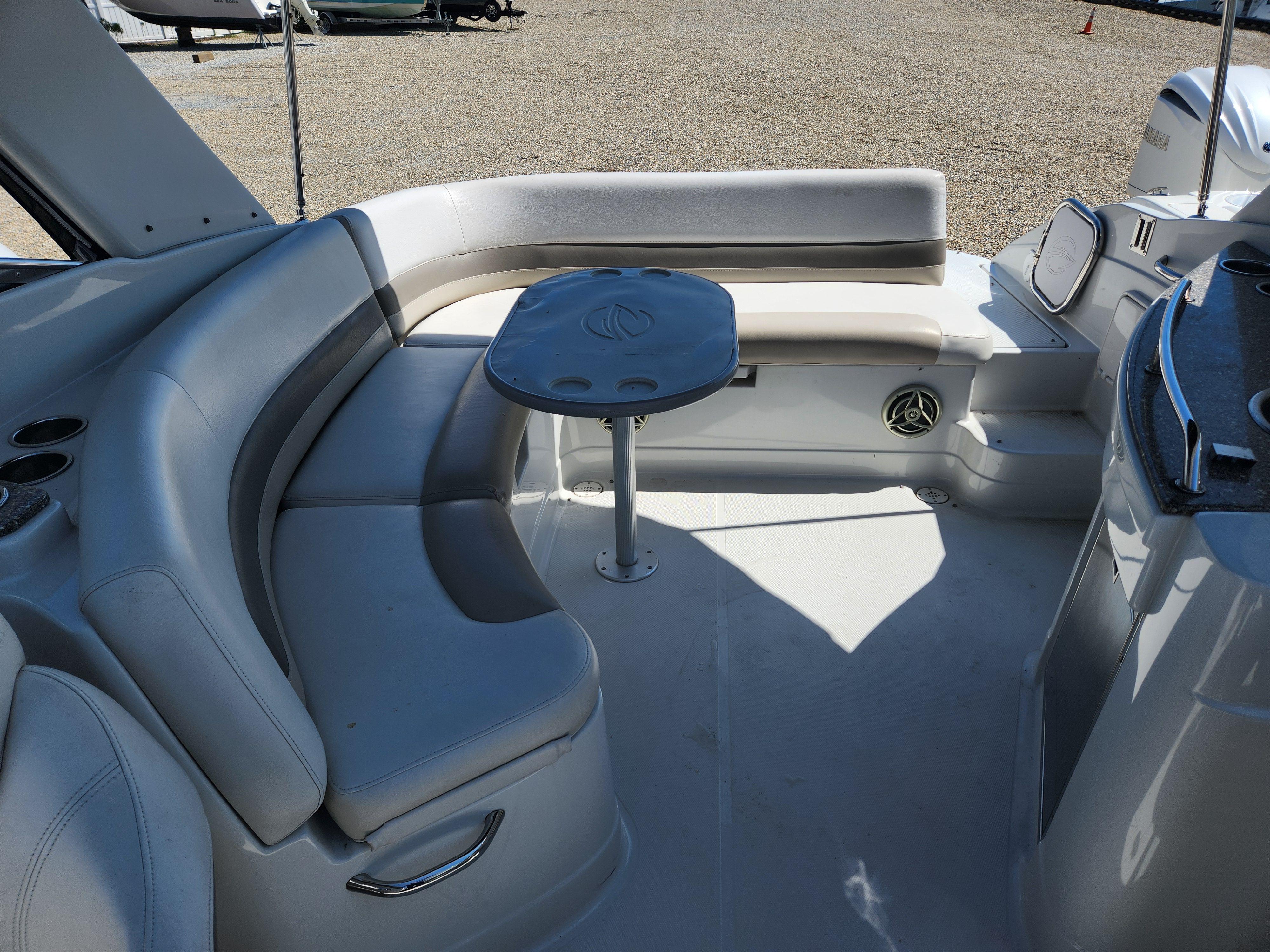 2009 CROWNLINE 300 LS - Image 6