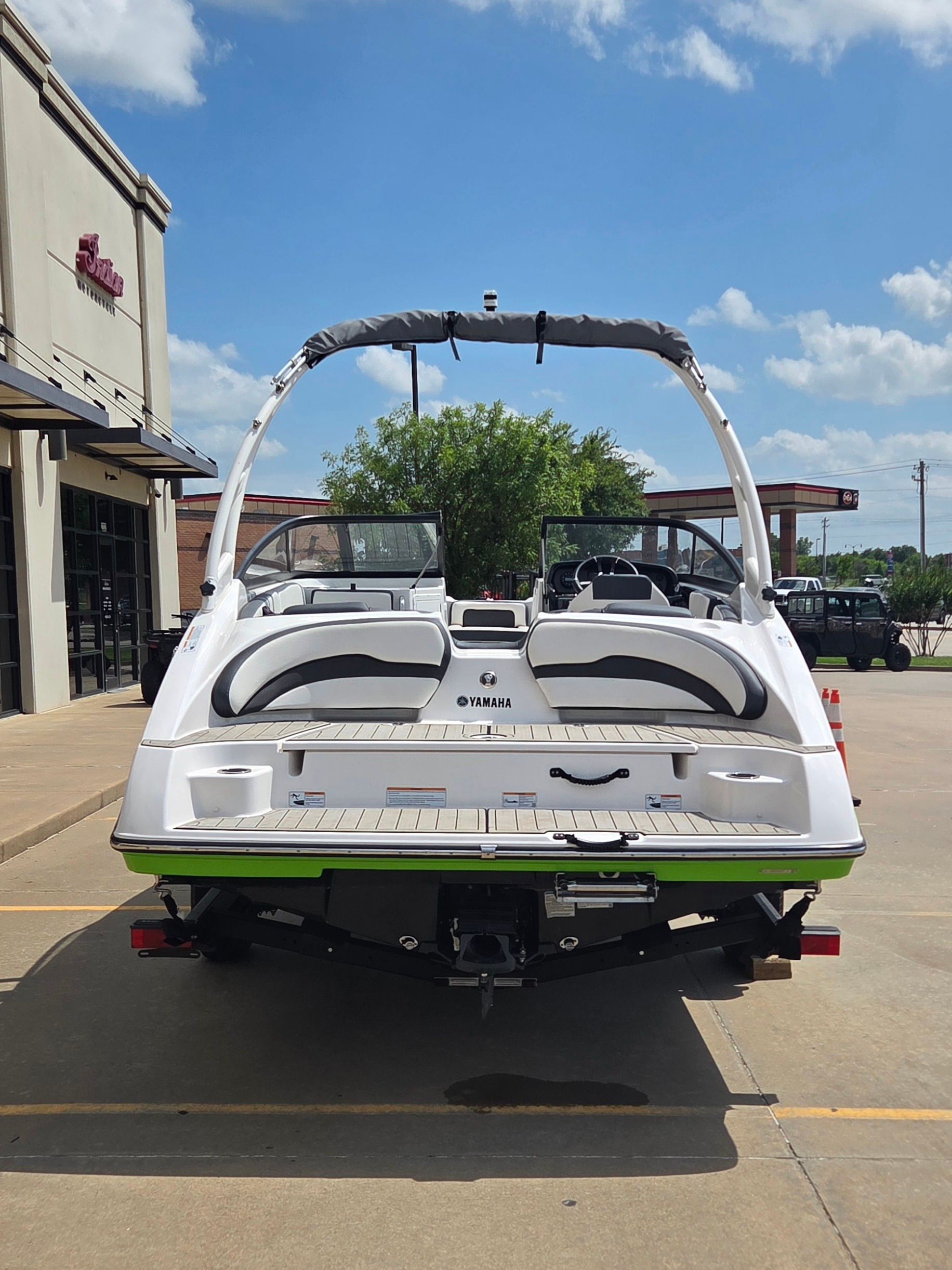 2022 Yamaha Boats AR195 - 7