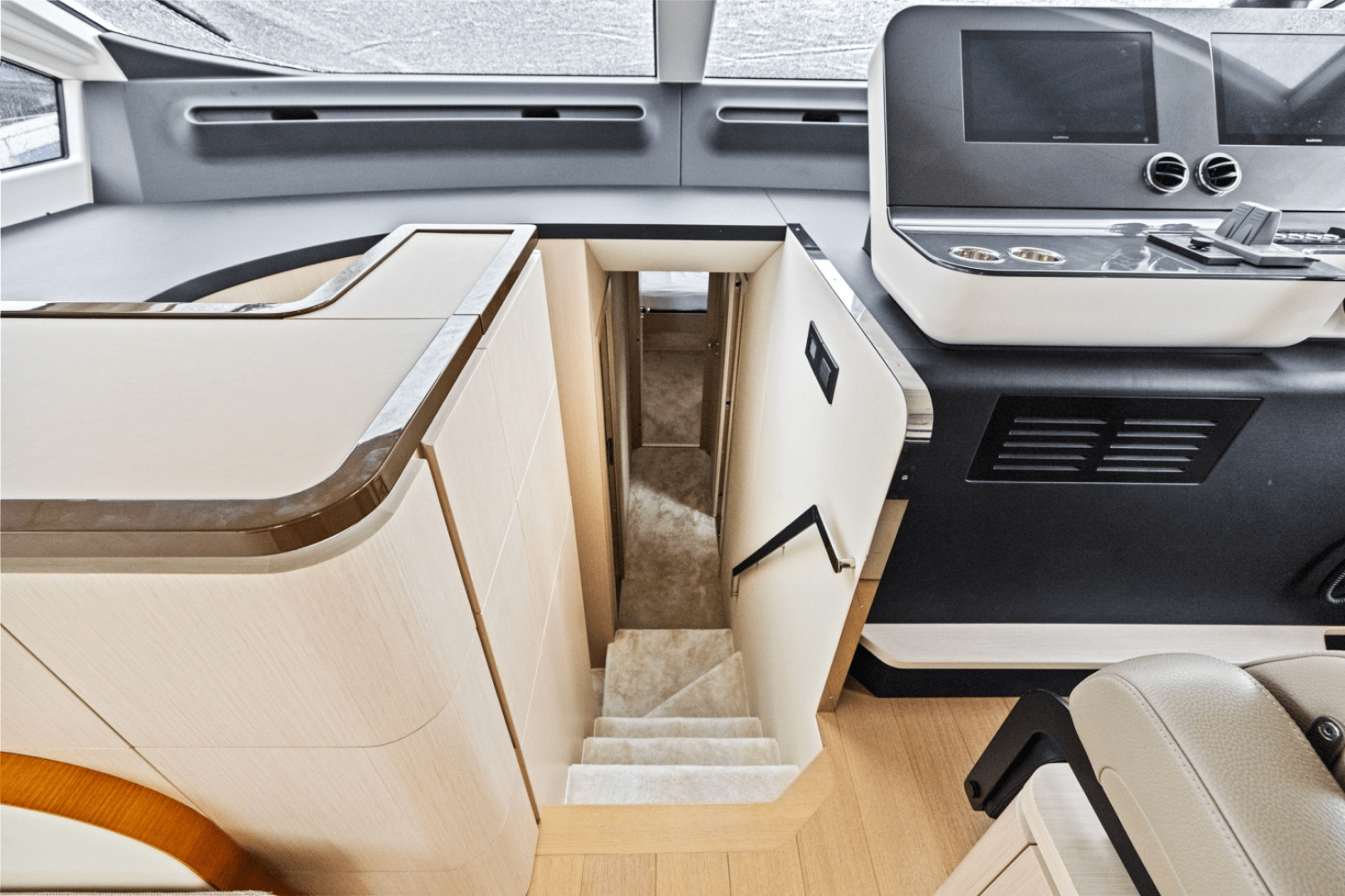 2026 Azimut Fly 68 - Image 22
