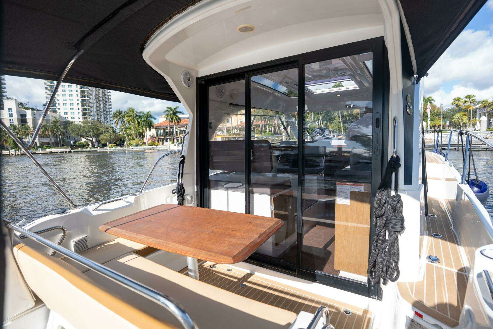 2021 Beneteau Antares 9 - Image 22
