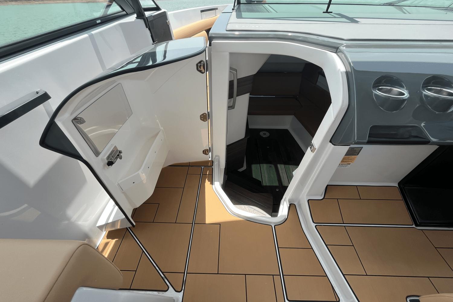 2025 Aviara AV40 - 44
