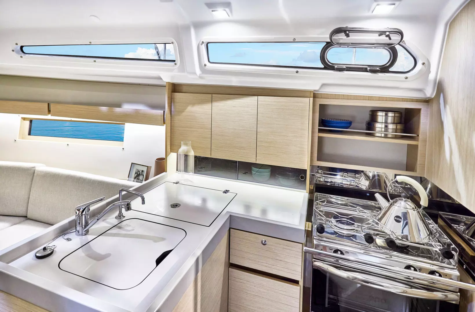 2026 Beneteau Oceanis 34.1 - Image 7