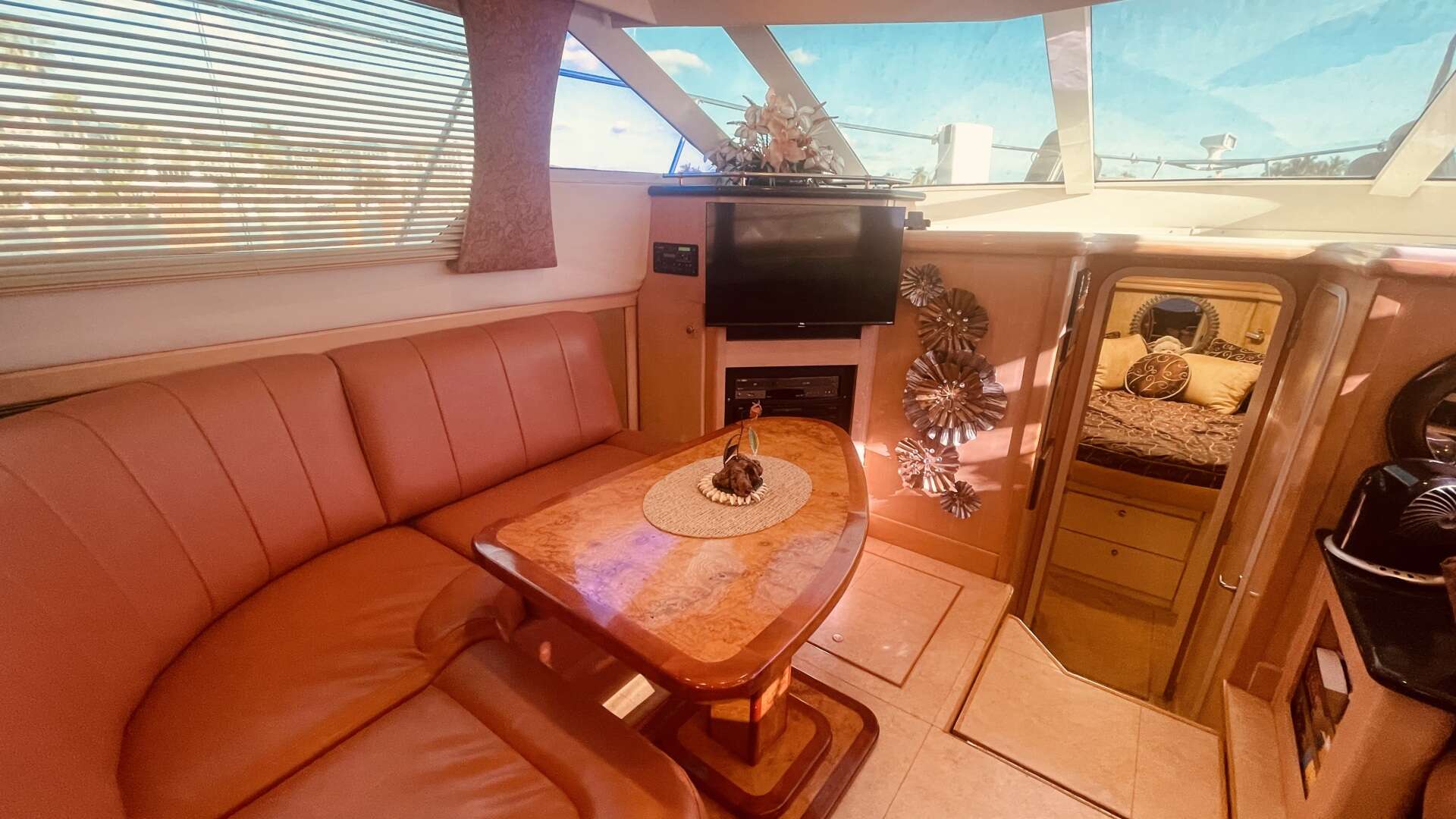 1997 CARVER YACHTS 500 COCKPIT MY - Image 20