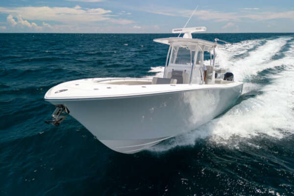 2026 Front Runner 33 Center Console