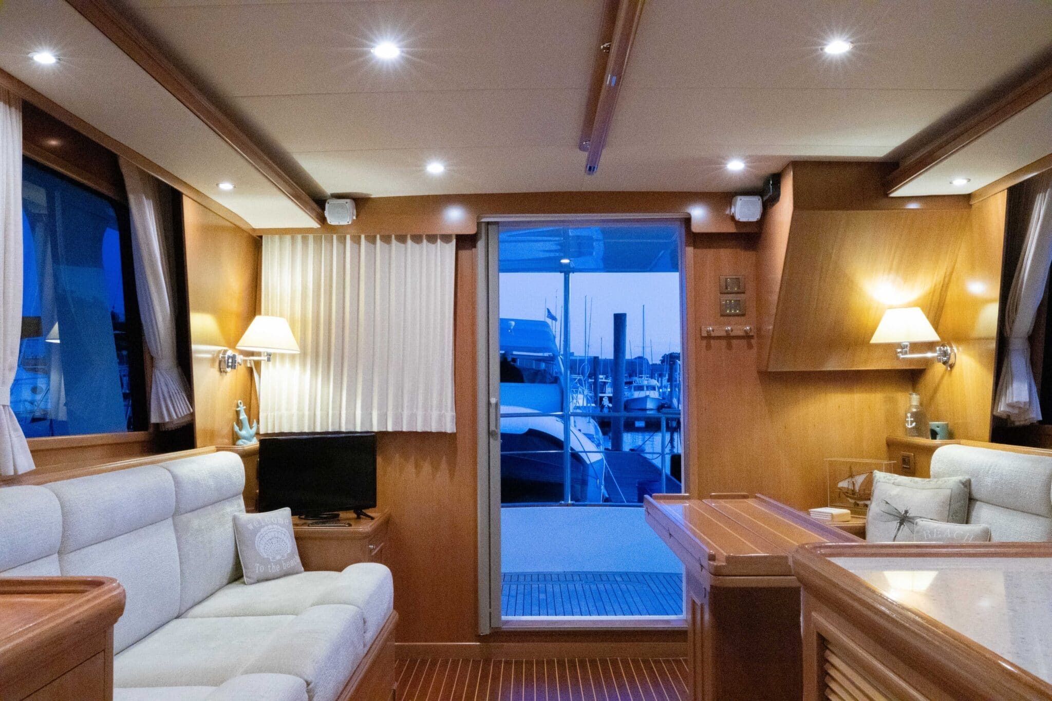 2010 Grand Banks 41 Heritage EU - 24