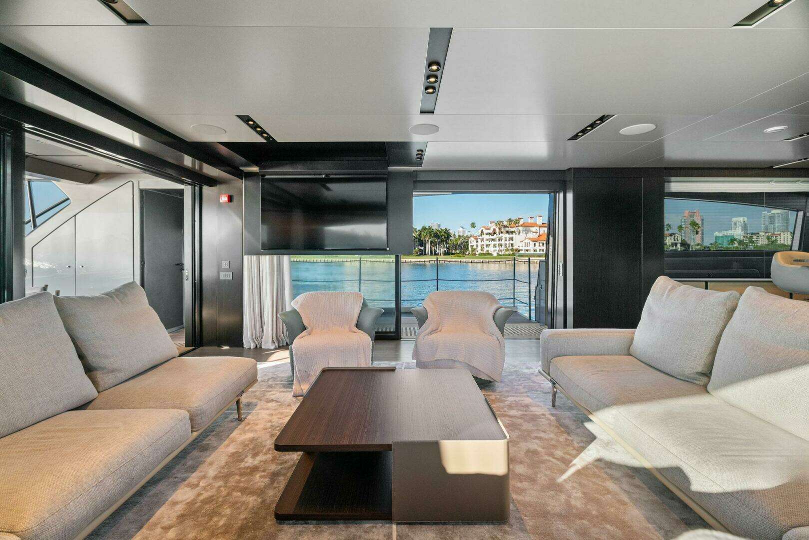 2023 Pershing GTX Motoryacht - Image 63