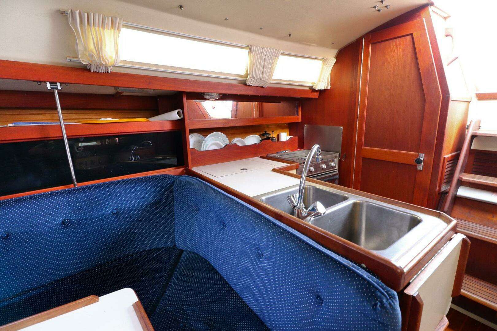1987 Catalina 34 - Image 11
