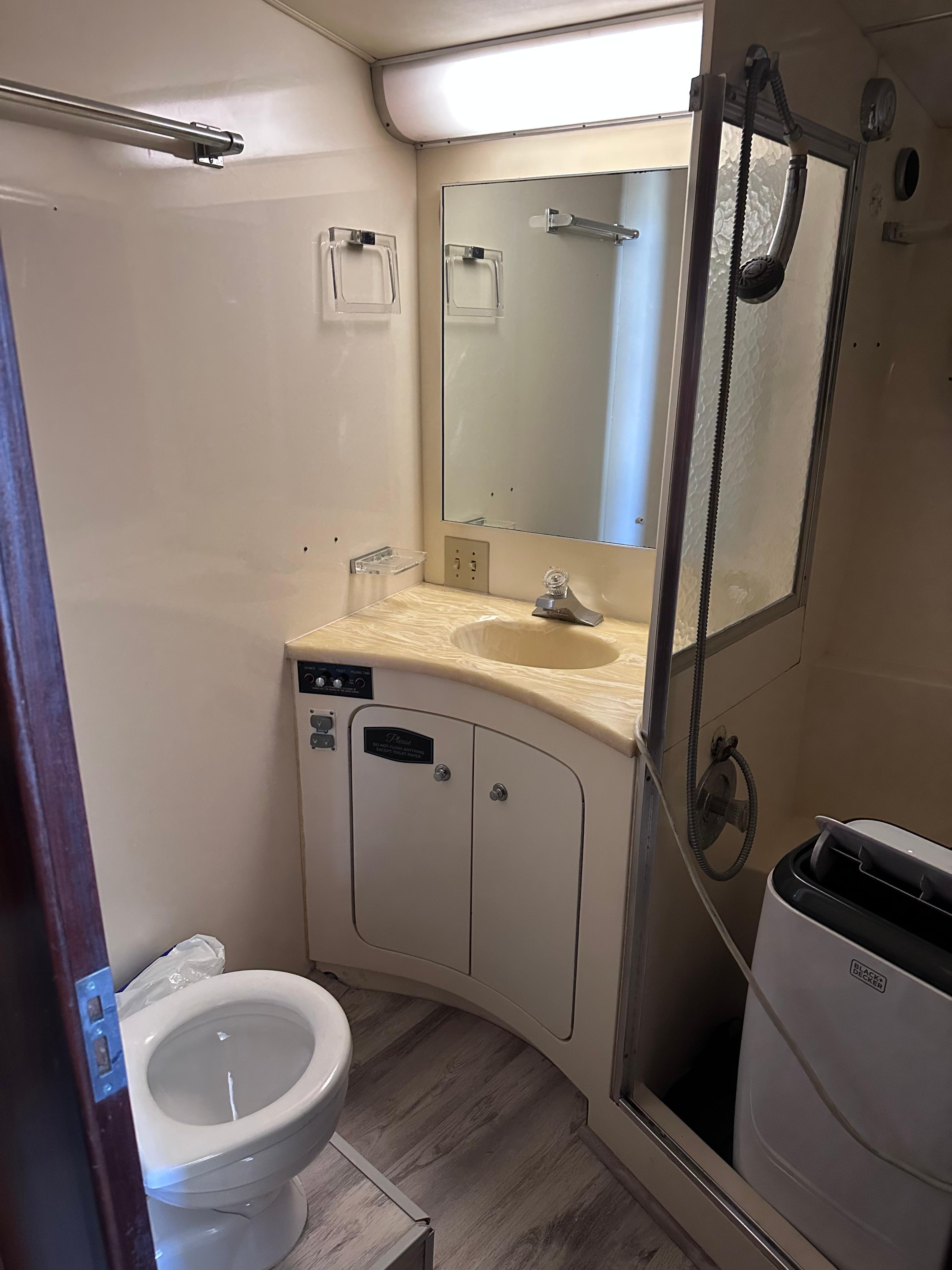 1988 Hatteras 48conv - 6