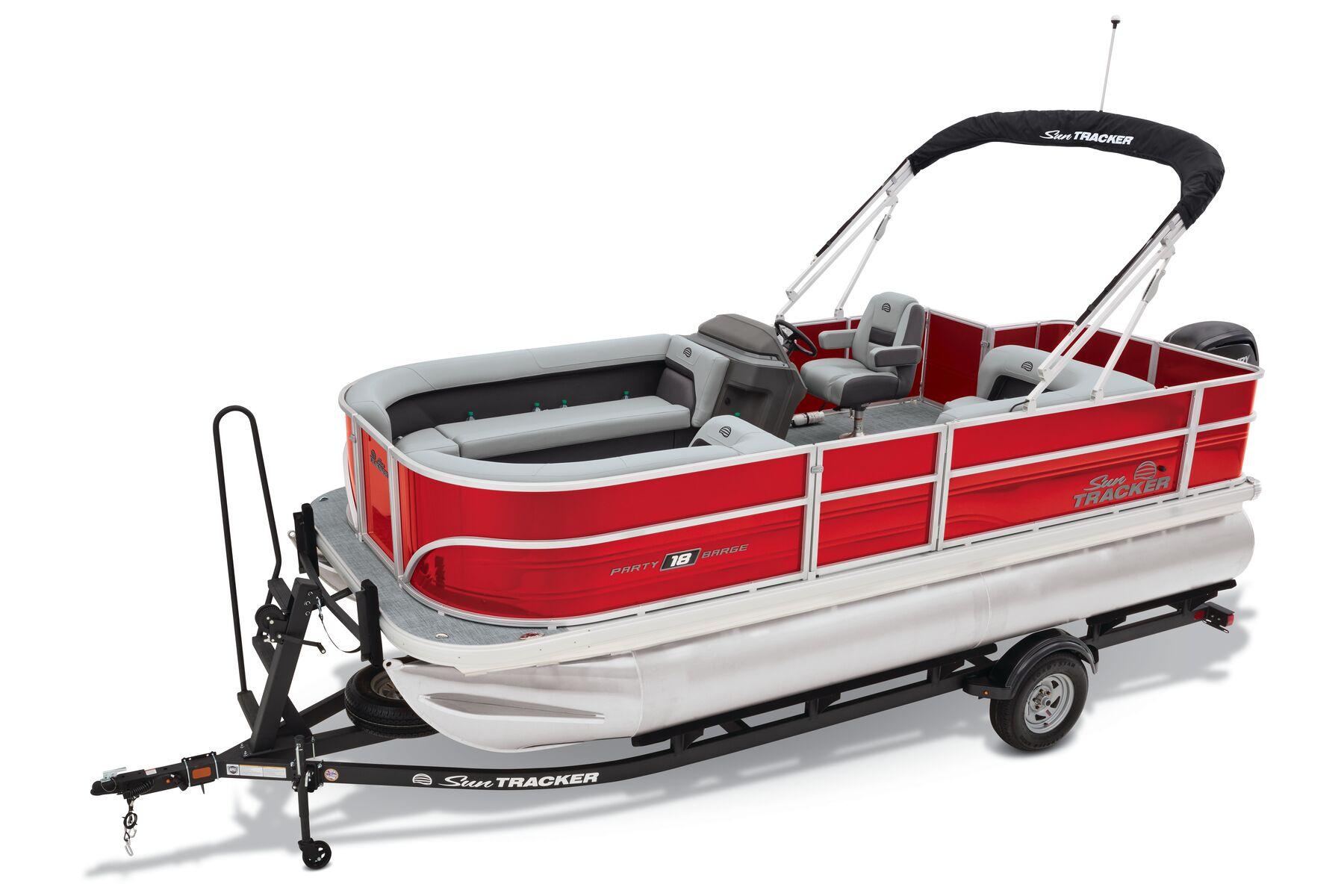 2026 Sun Tracker Party Barge 18 DLX - 16
