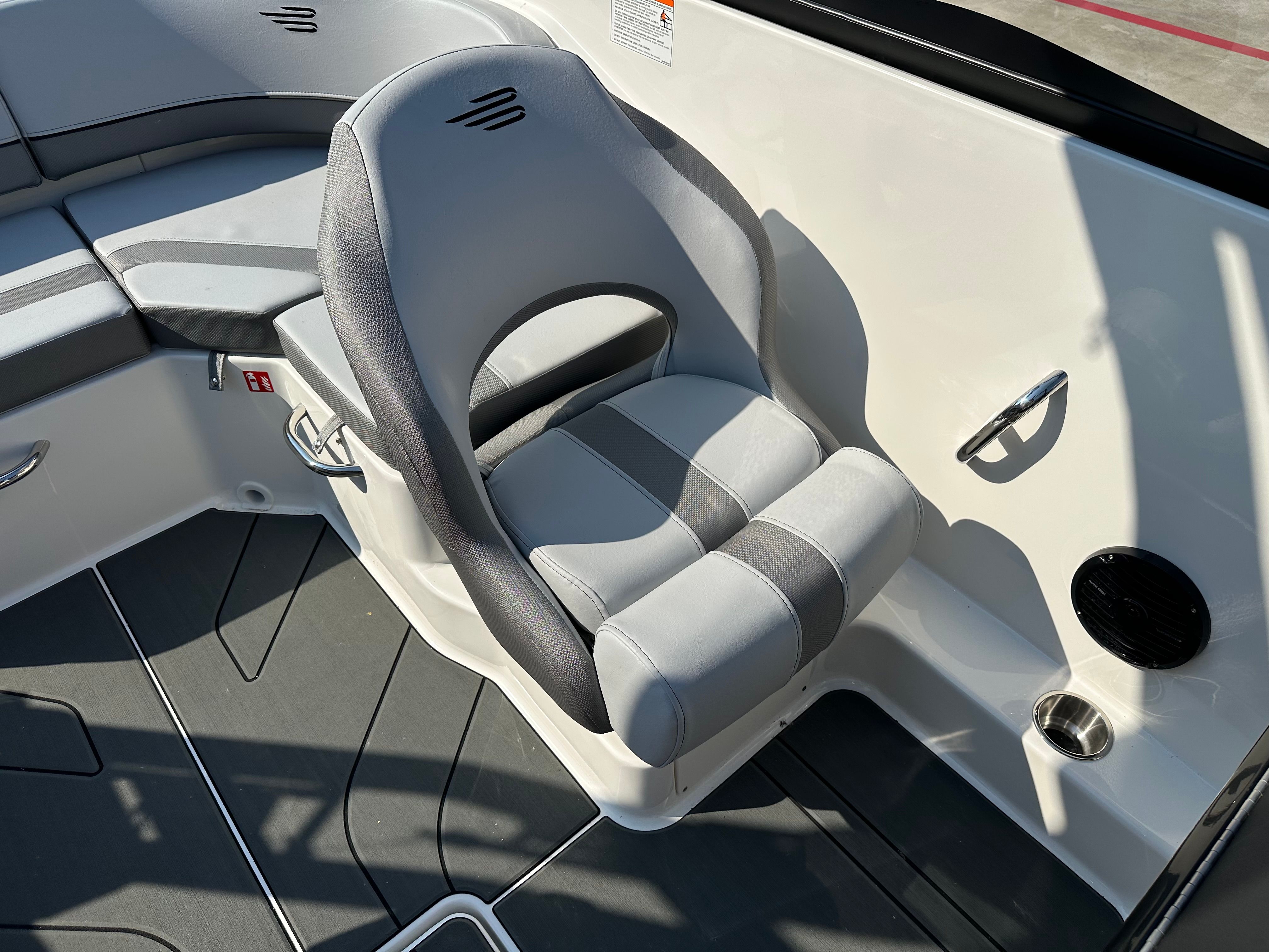 2026 Bayliner V20i - 15