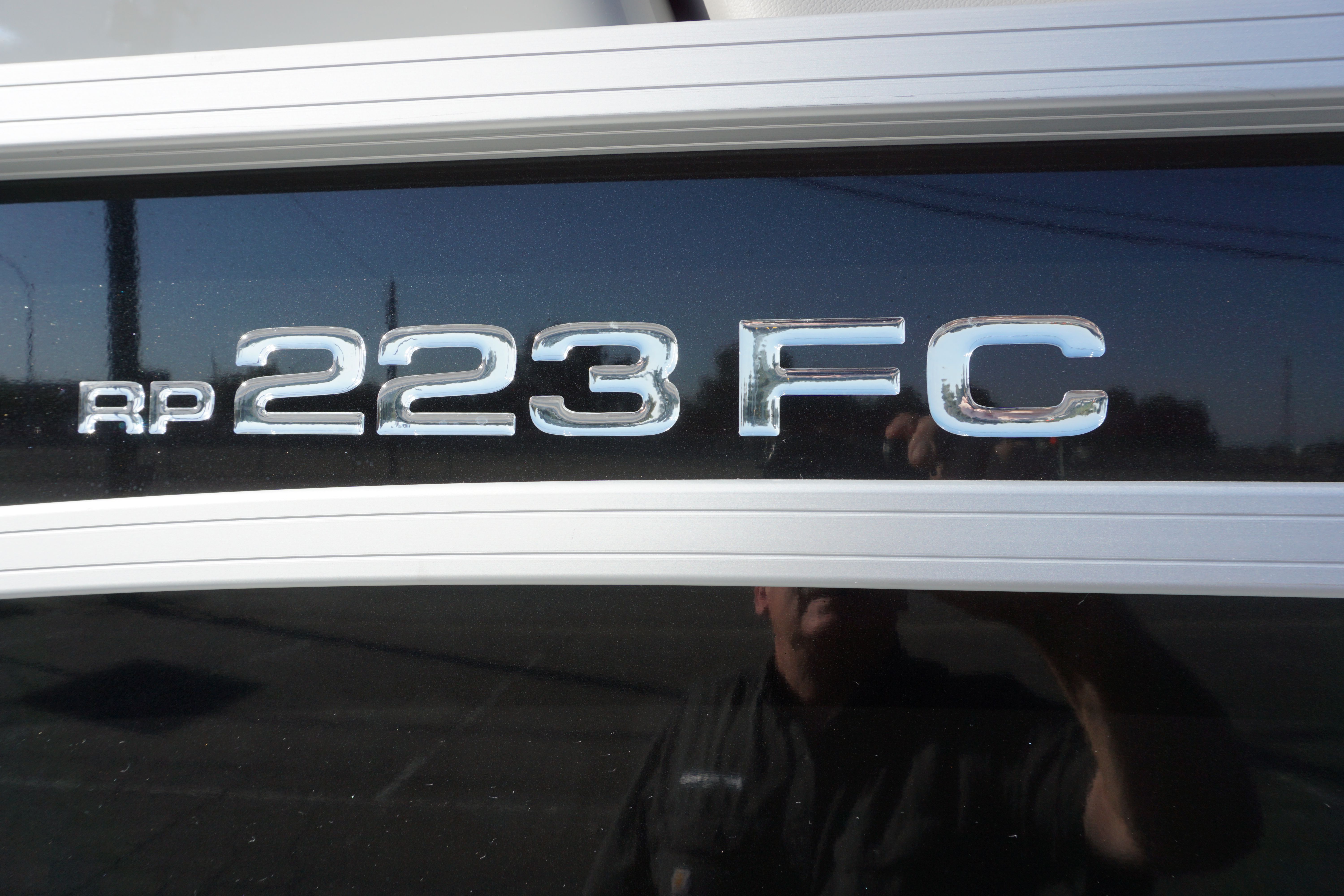 2025 Ranger 223FC - 3