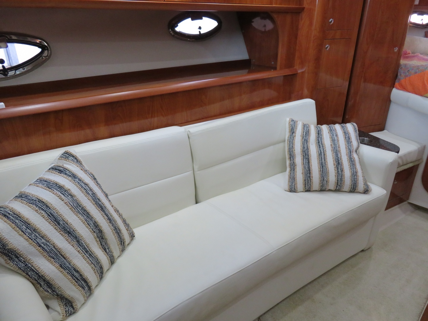 2008 Four Winns 338 Vista - Image 10