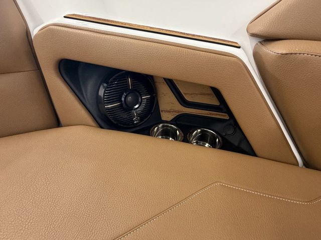 2026 Moomba Max - 18