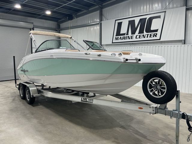 2026 NauticStar 223DC Deck - 3