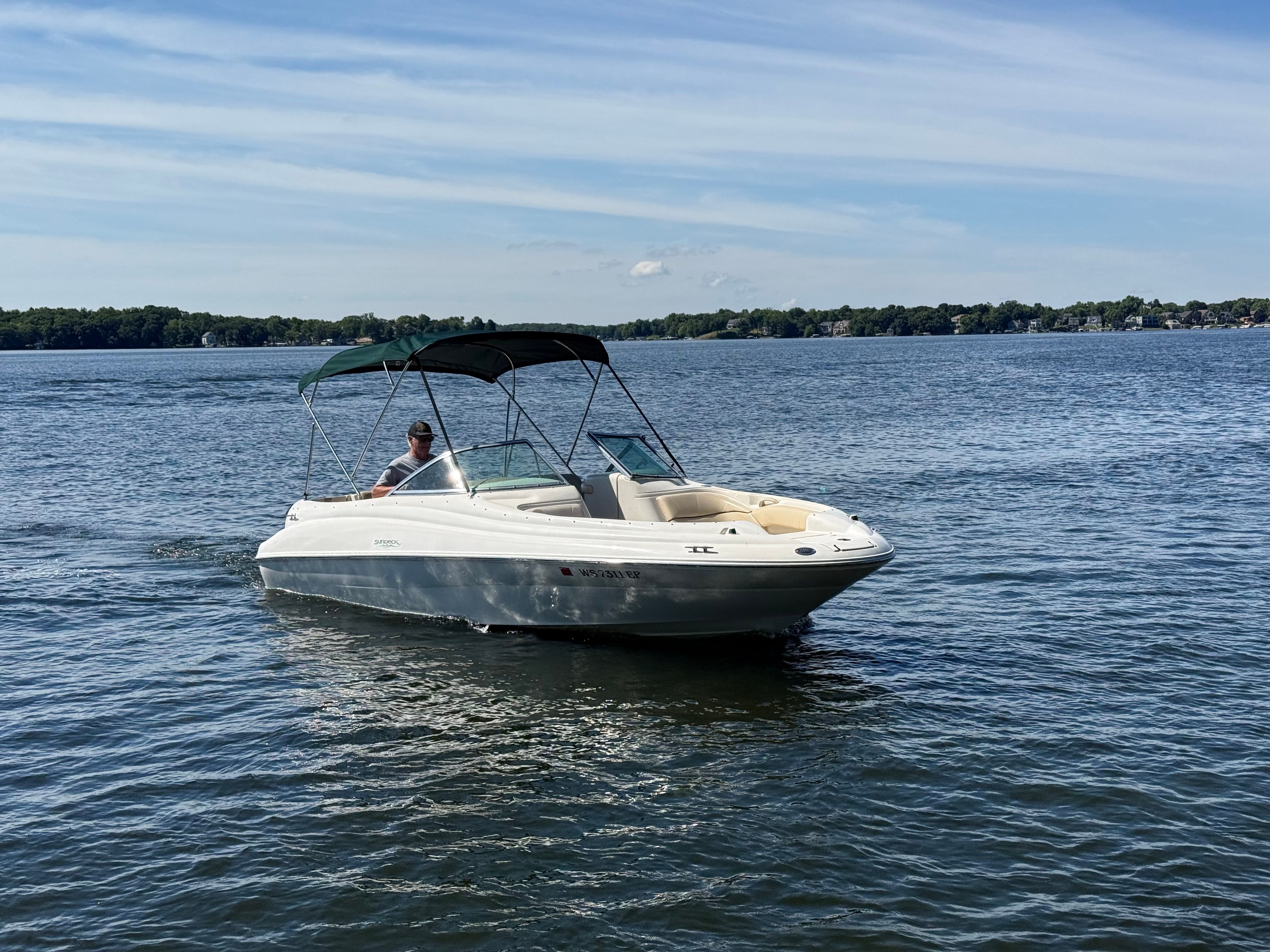 1999 Sea Ray 210 Sedan Bridge