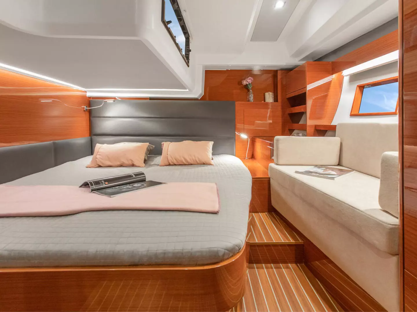 2025 Hanse 548 - Image 6