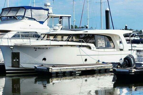 2022 Greenline 40 Hybrid