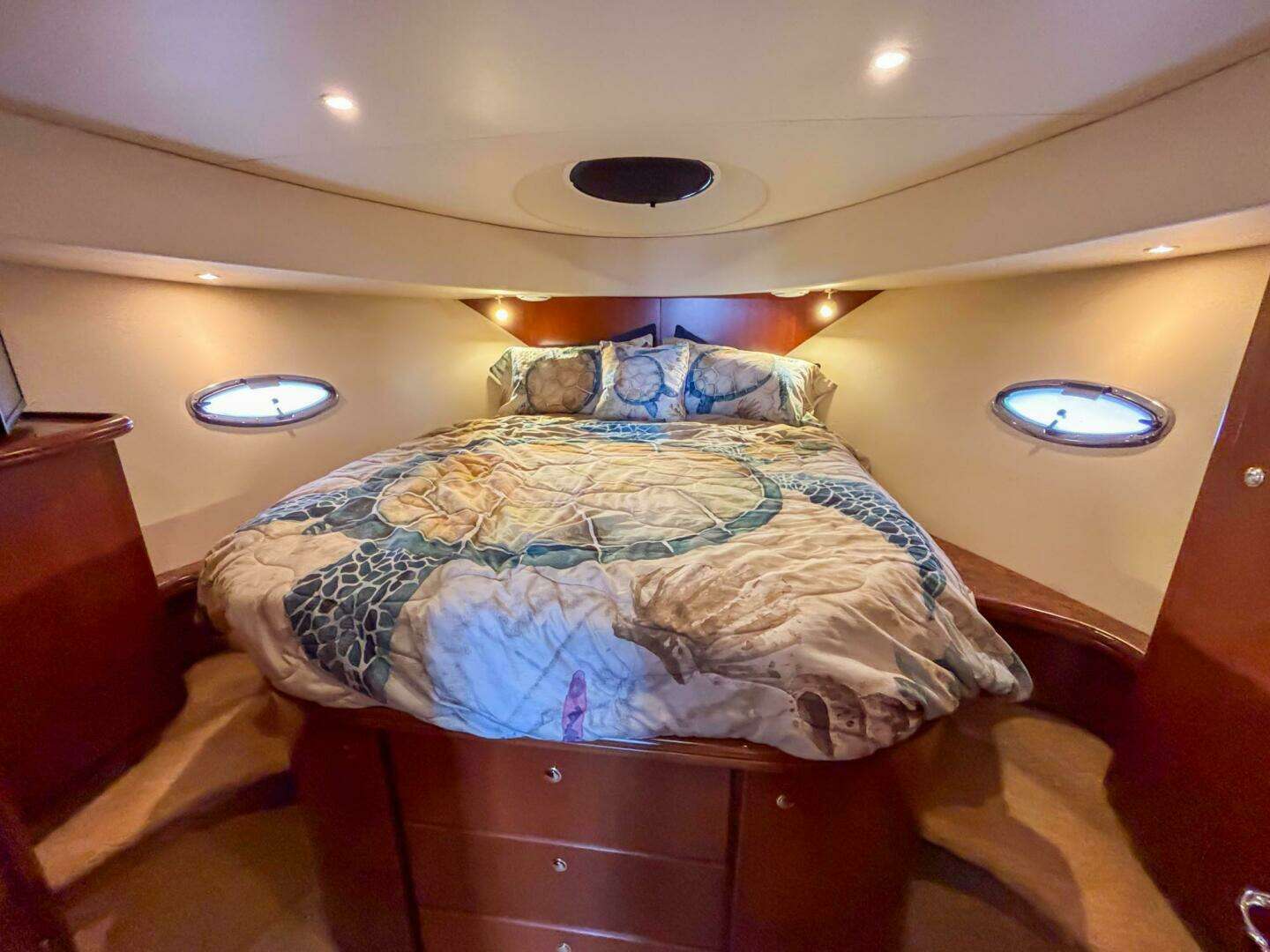 2007 Silverton 38 Convertible - Image 25