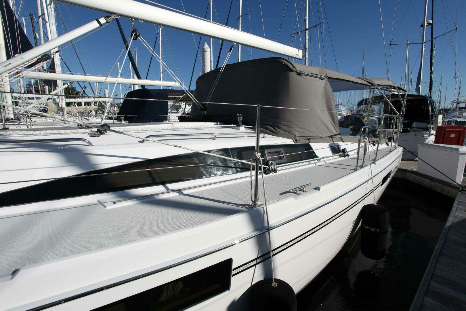 2025 Catalina 426 - Image 24