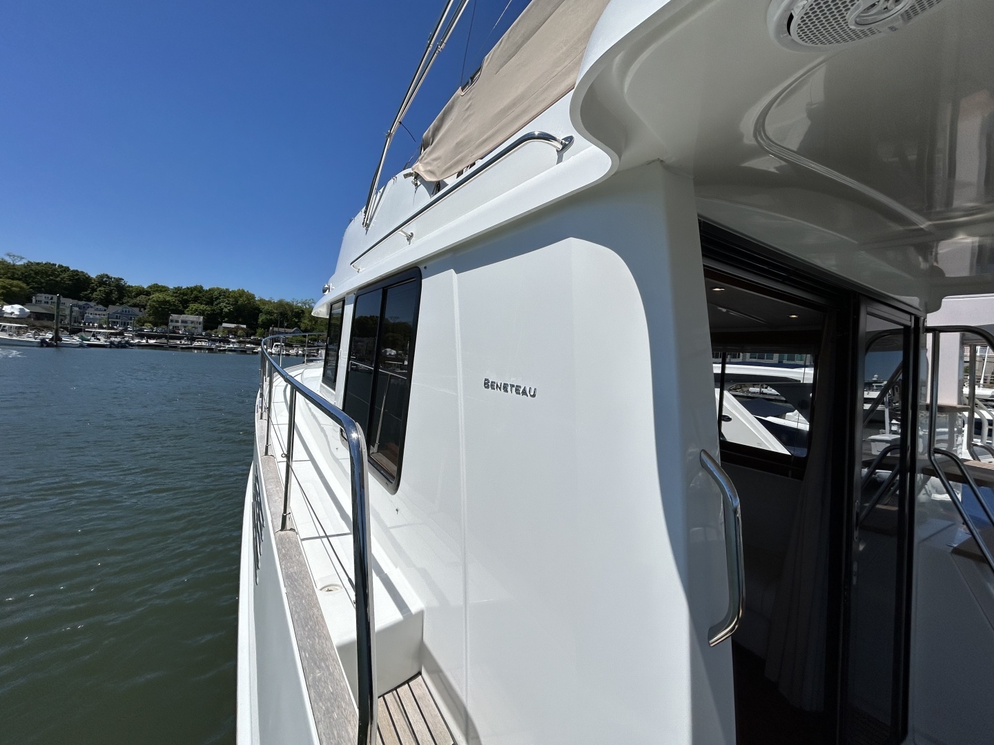 2018 Beneteau 44 Swift Trawler - Image 28