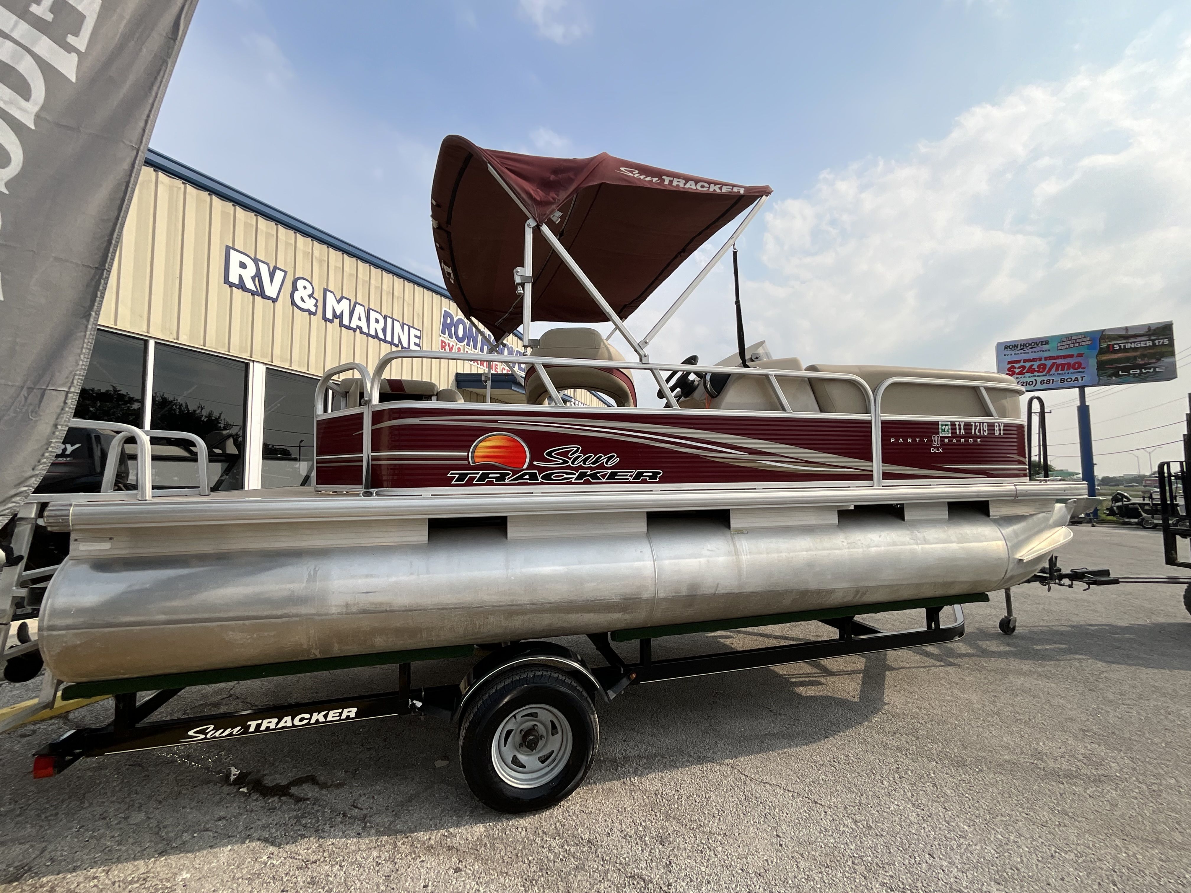 2018 Tracker Party Barge - 3