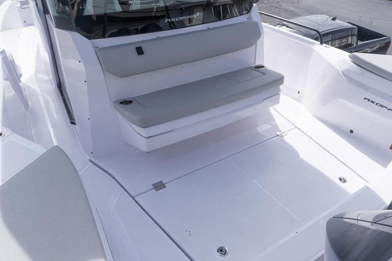 2025 Axopar 29 XC Cross Cabin boat deck with seating area.