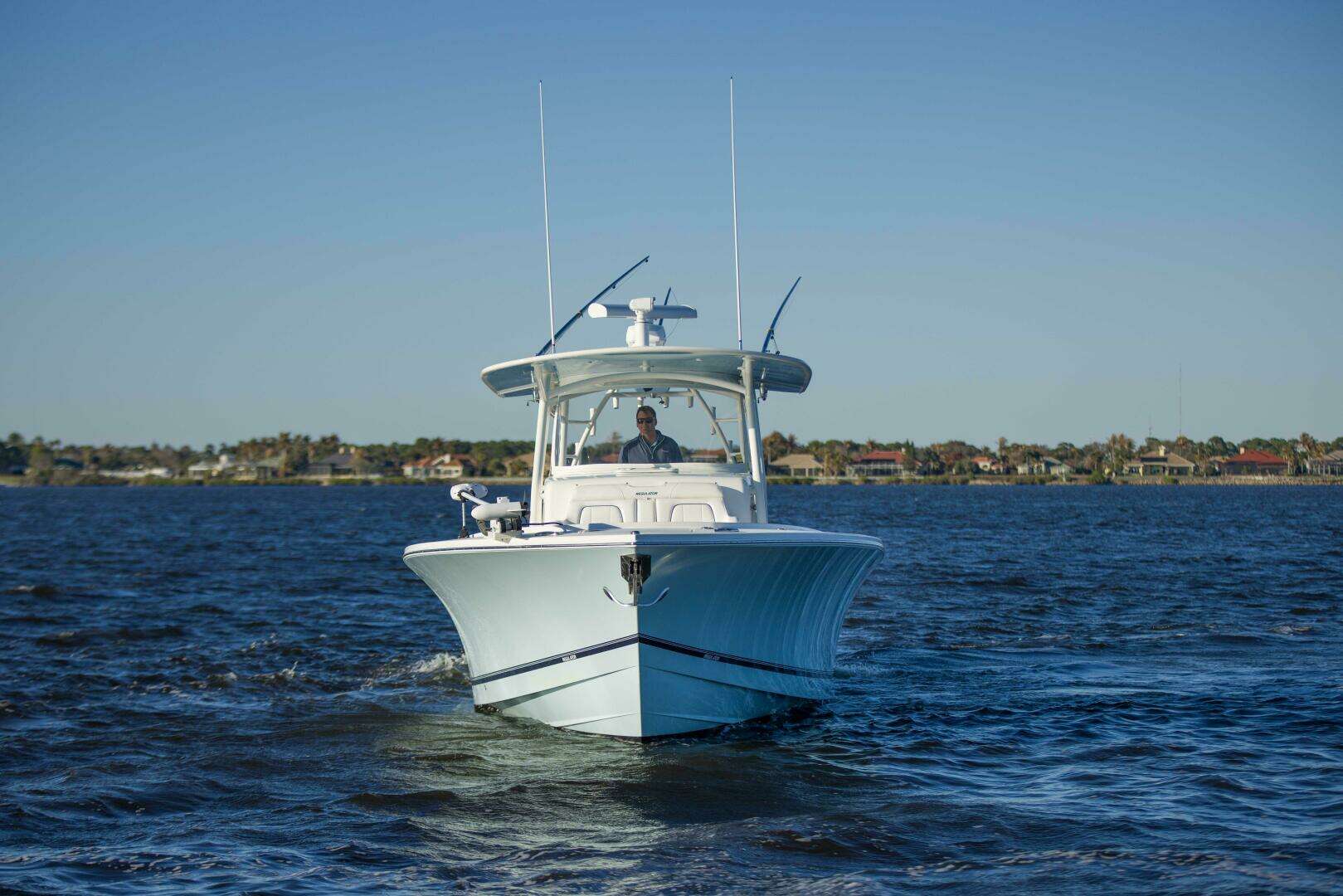 2016 Regulator 41 Center Console - Image 39