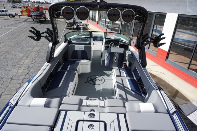2025 MasterCraft X24 Supercharged 6.2L - 9K Rebate Eligible - 16