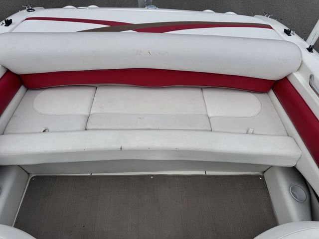 2004 Larson SEI 180 BOWRIDER 135HP W/Trailer - 19