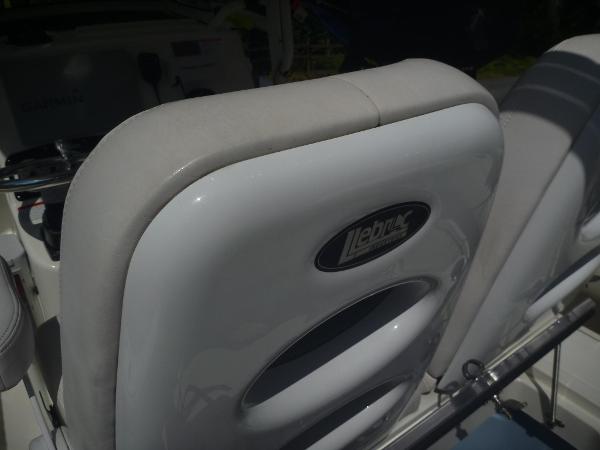 2017 Mako 234 Center Console - 13