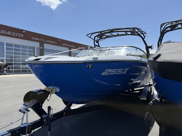 2025 Yamaha Boats 255XD - 3