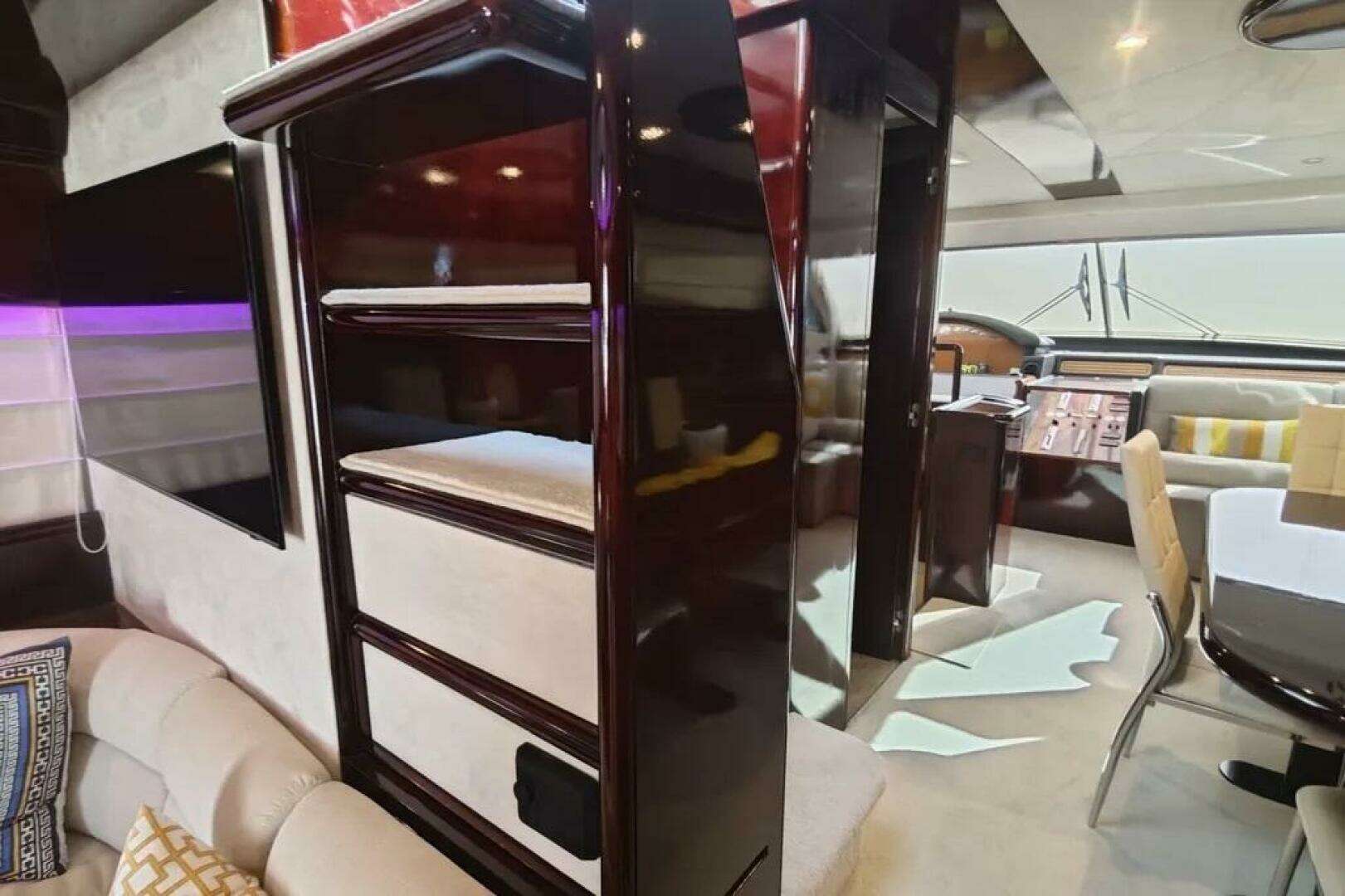 2002 Ferretti Yachts 720 - Image 22