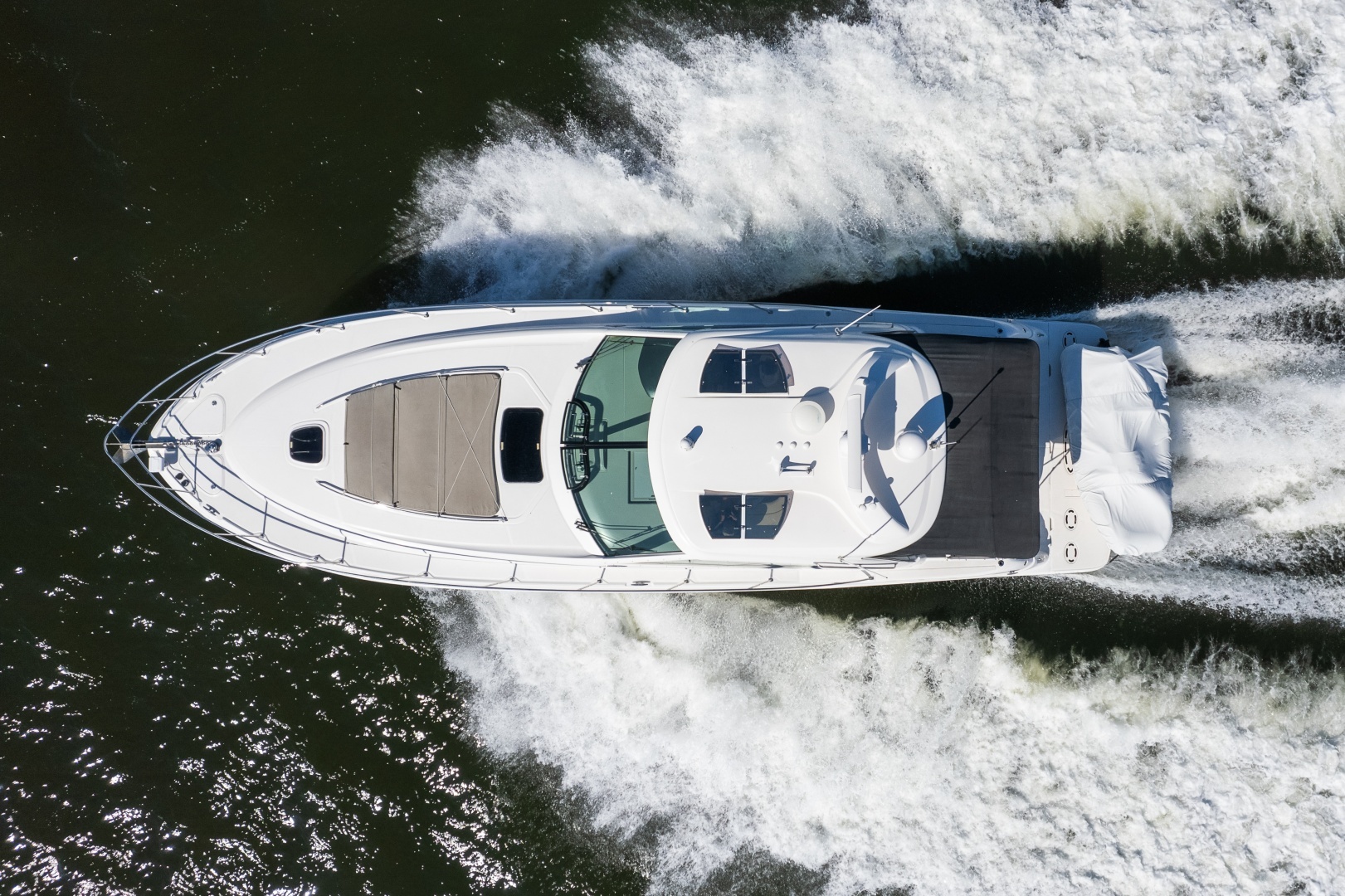 2005 Sea Ray 480 Motor Yacht - Image 9