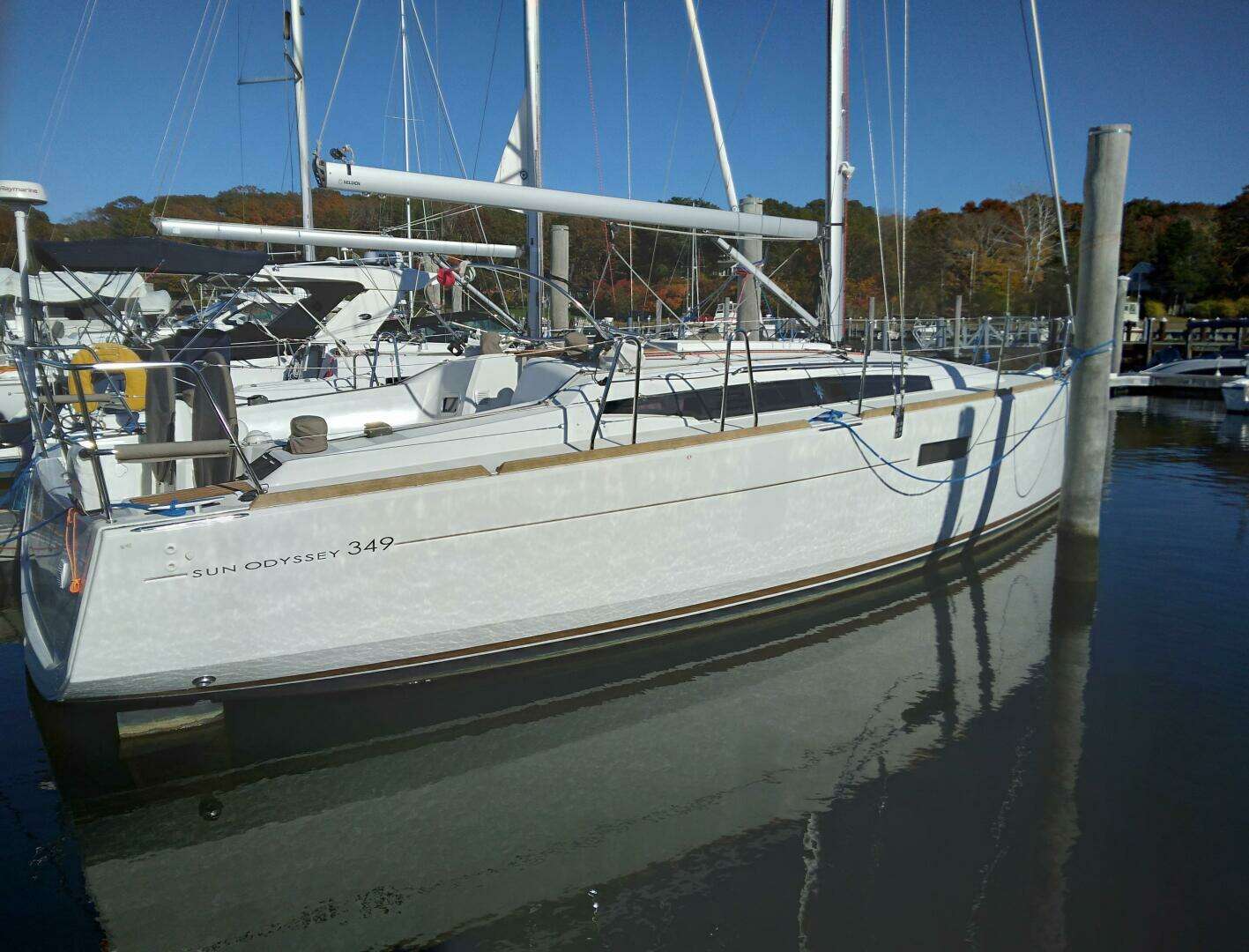 2021 Jeanneau Sun Odyssey 349 - Image 2