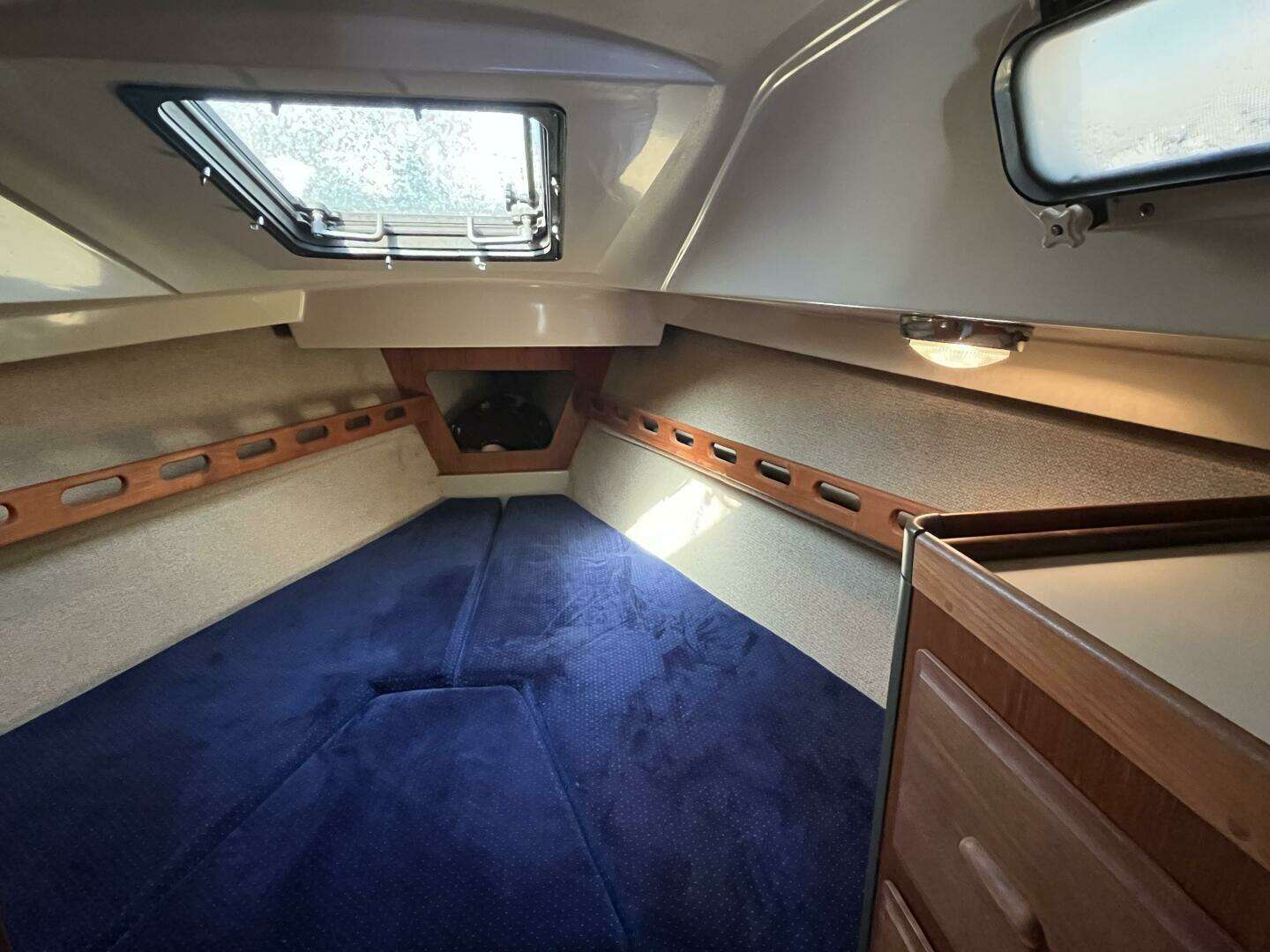 1985 O'Day 35 - Image 13