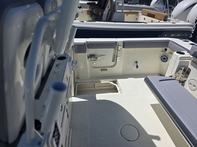 2026 Cobia 285 Open Center Console - 9