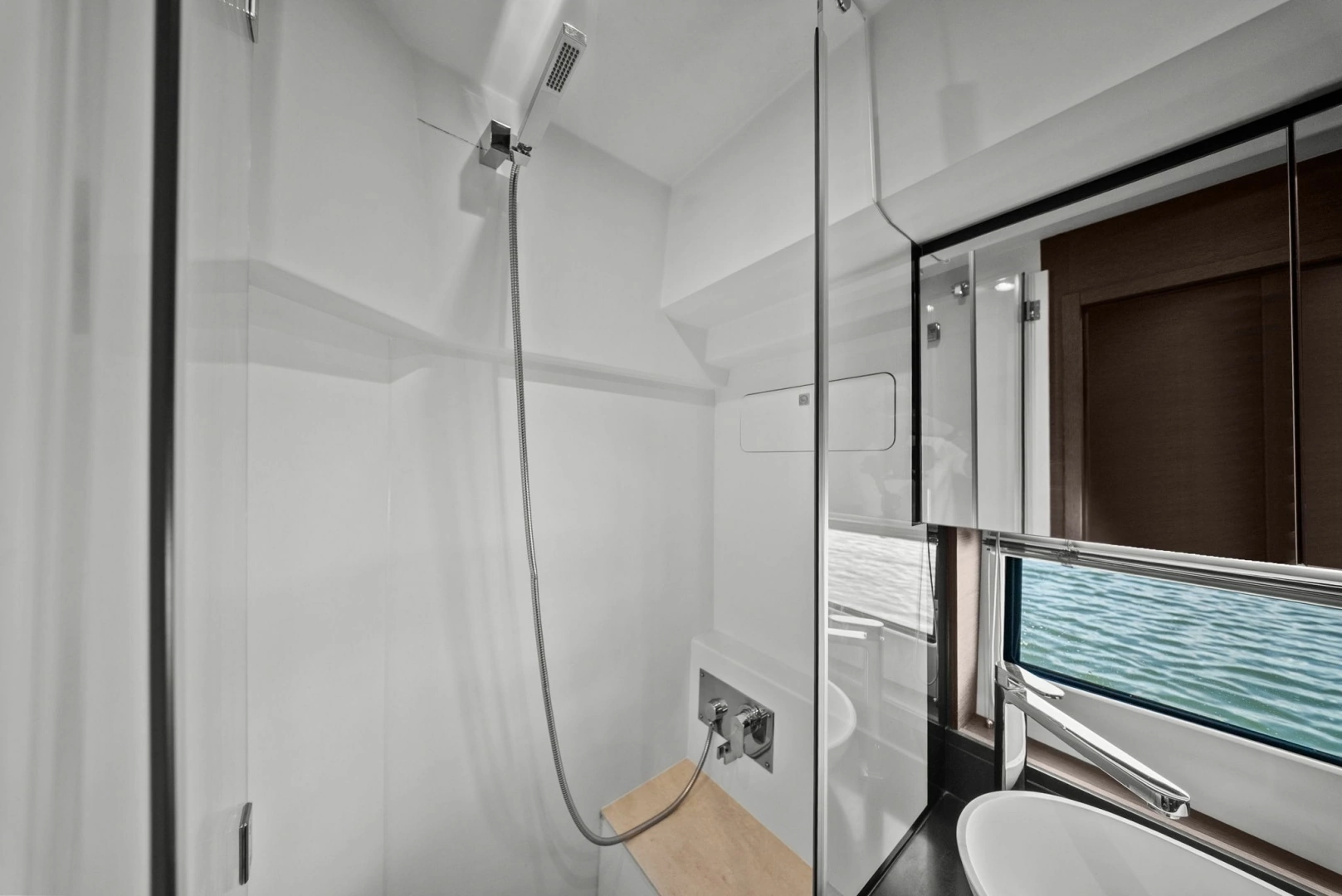 2020 Prestige 460 Flybridge - Image 61