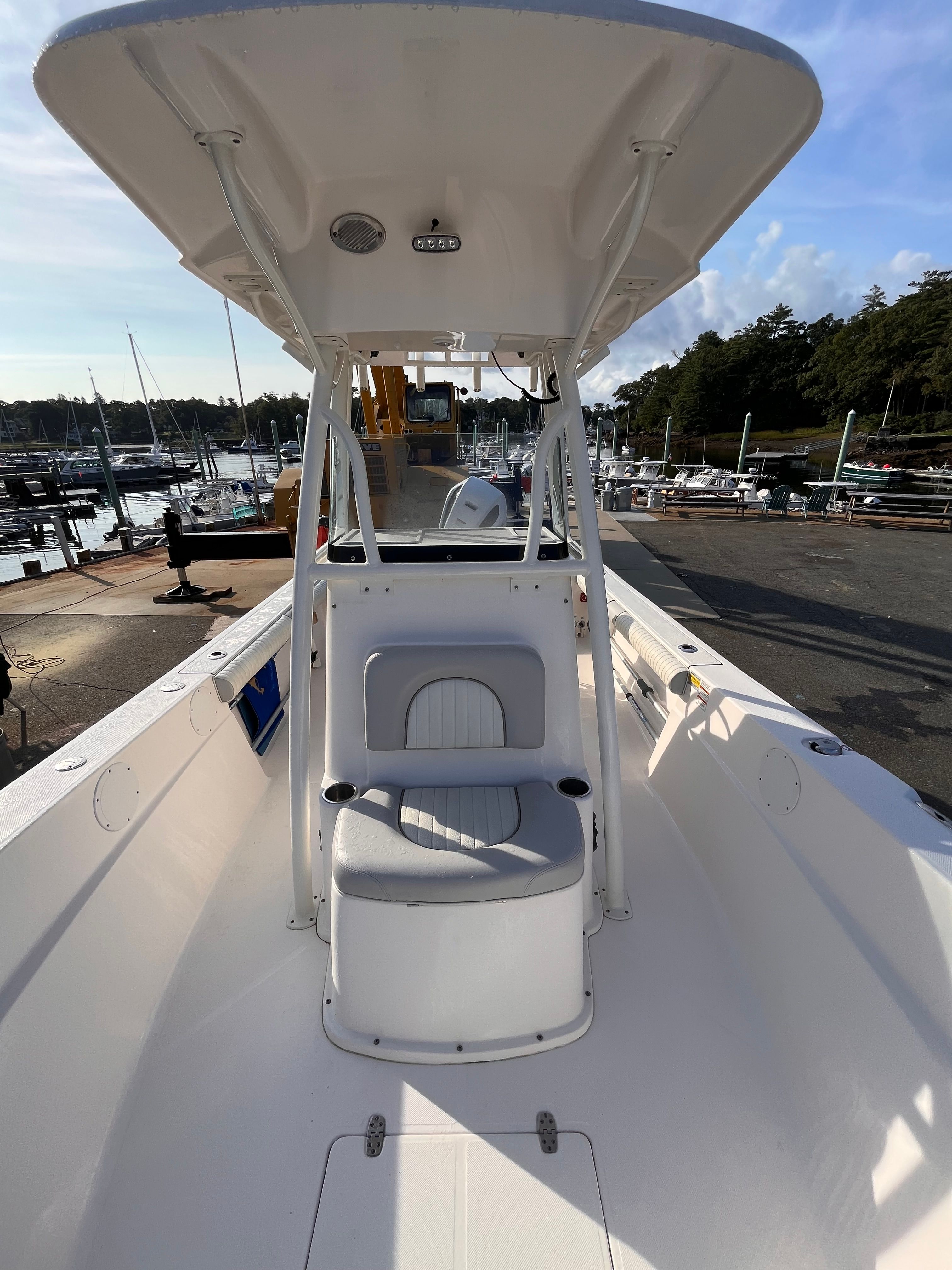 2019 Sea Born LX24 Center Console - 9