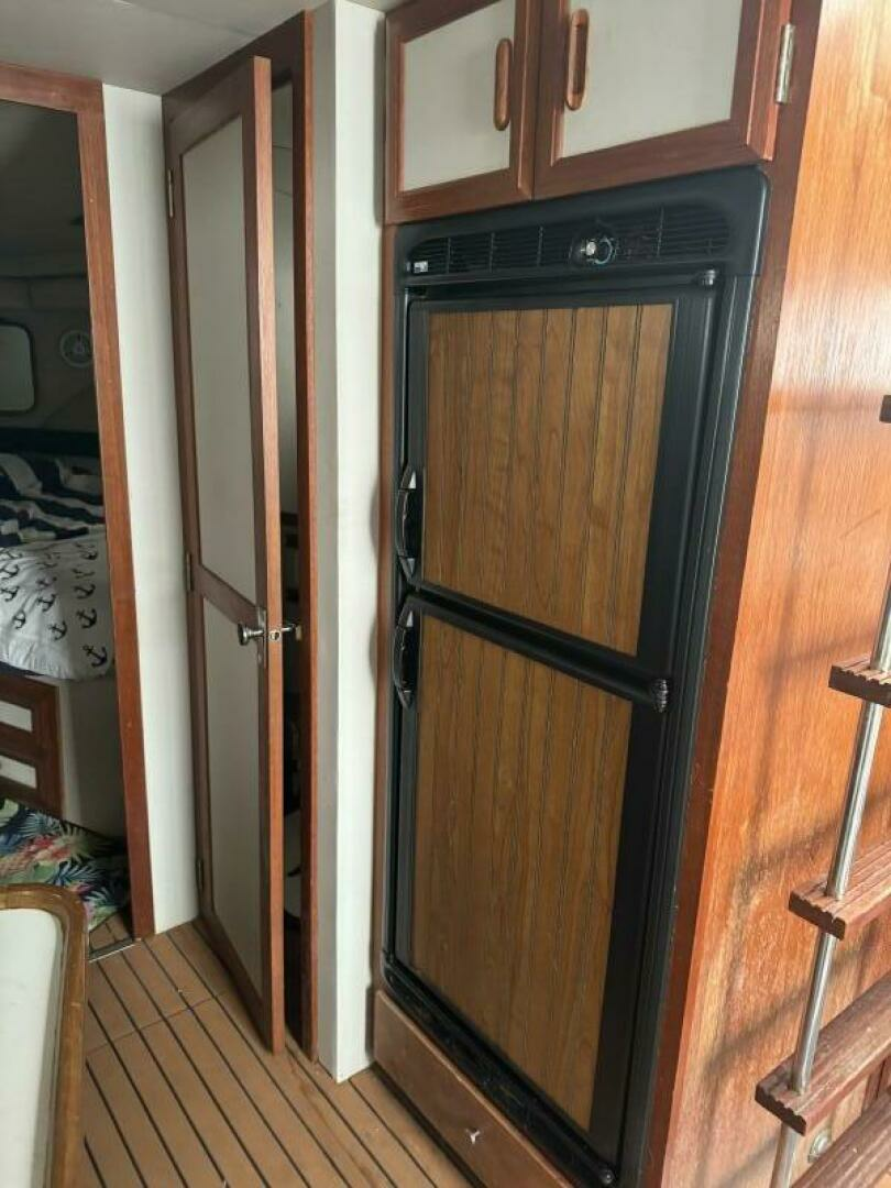 1990 Carver Mariner 3297 - Image 24