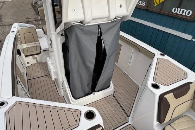 2026 Yamaha Boats 222 FSH Sport E interior with sleek seating and modern design.