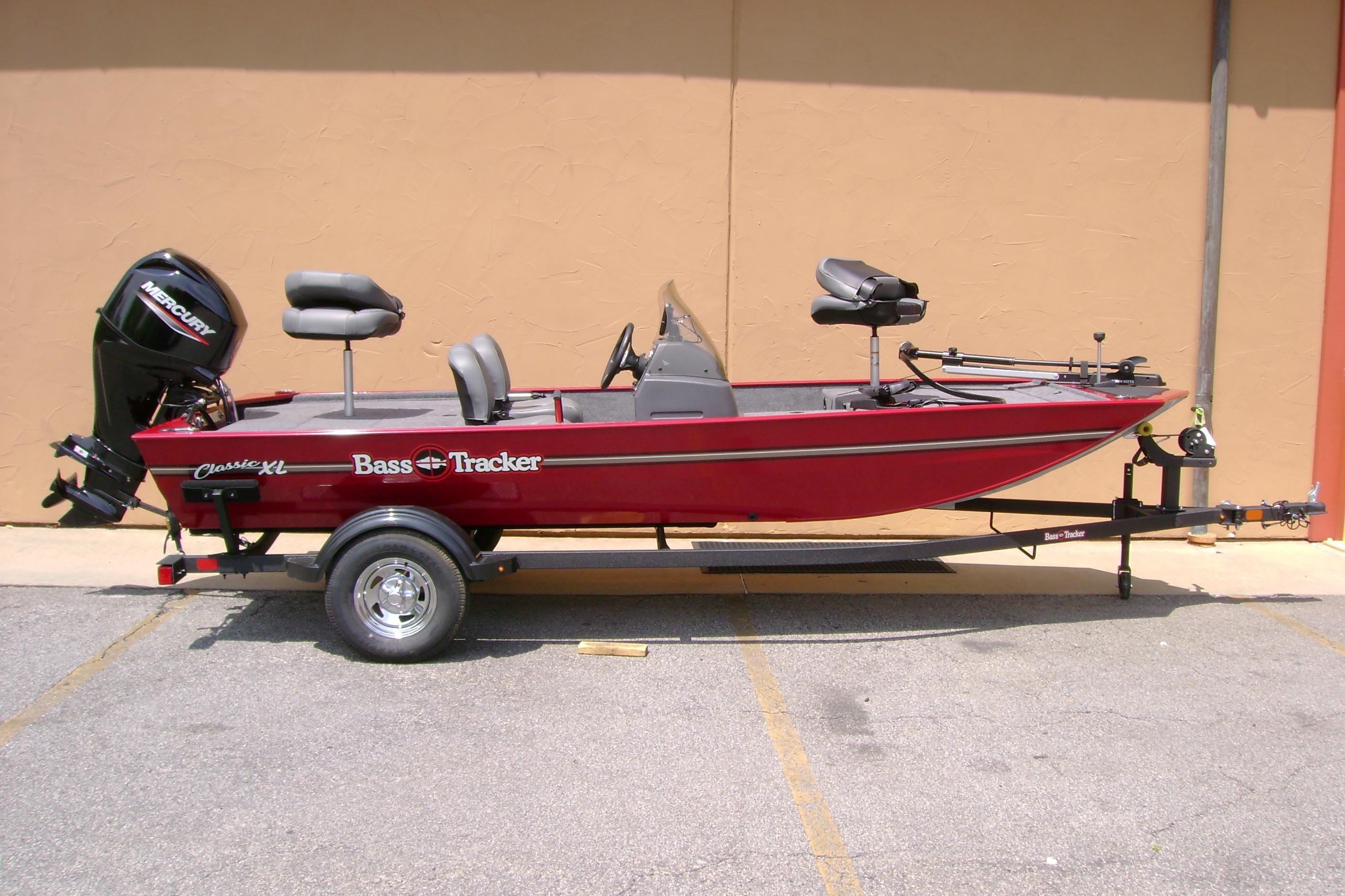 2026 Tracker Bass Tracker Classic XL