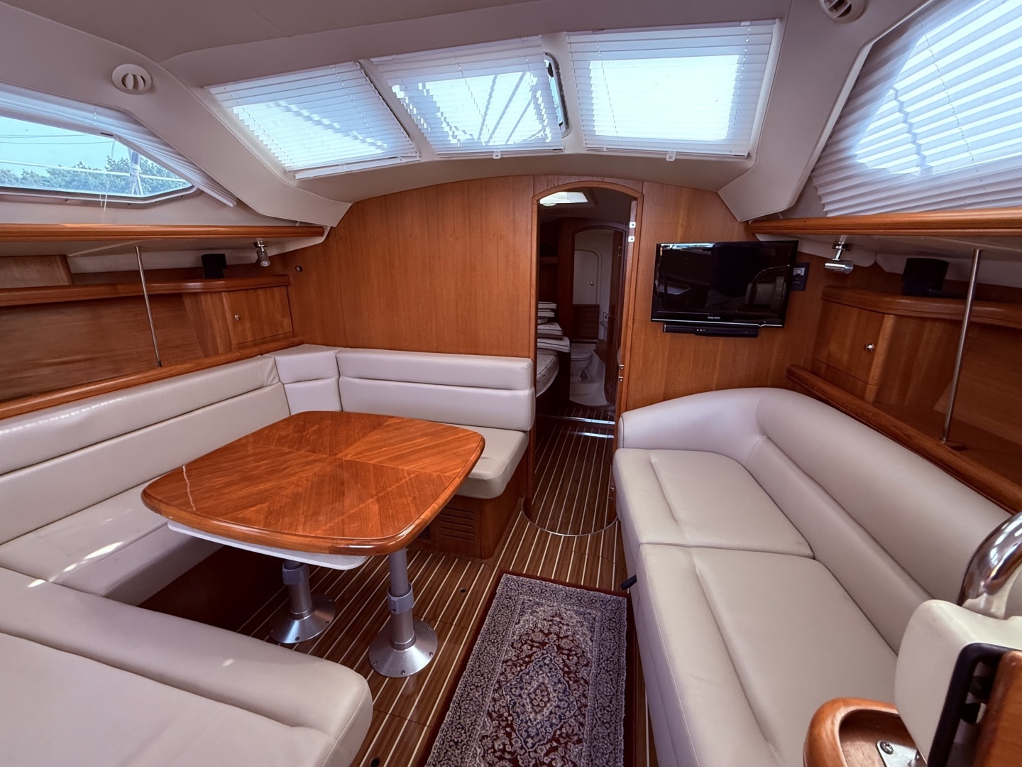 2005 Hunter — - Image 41