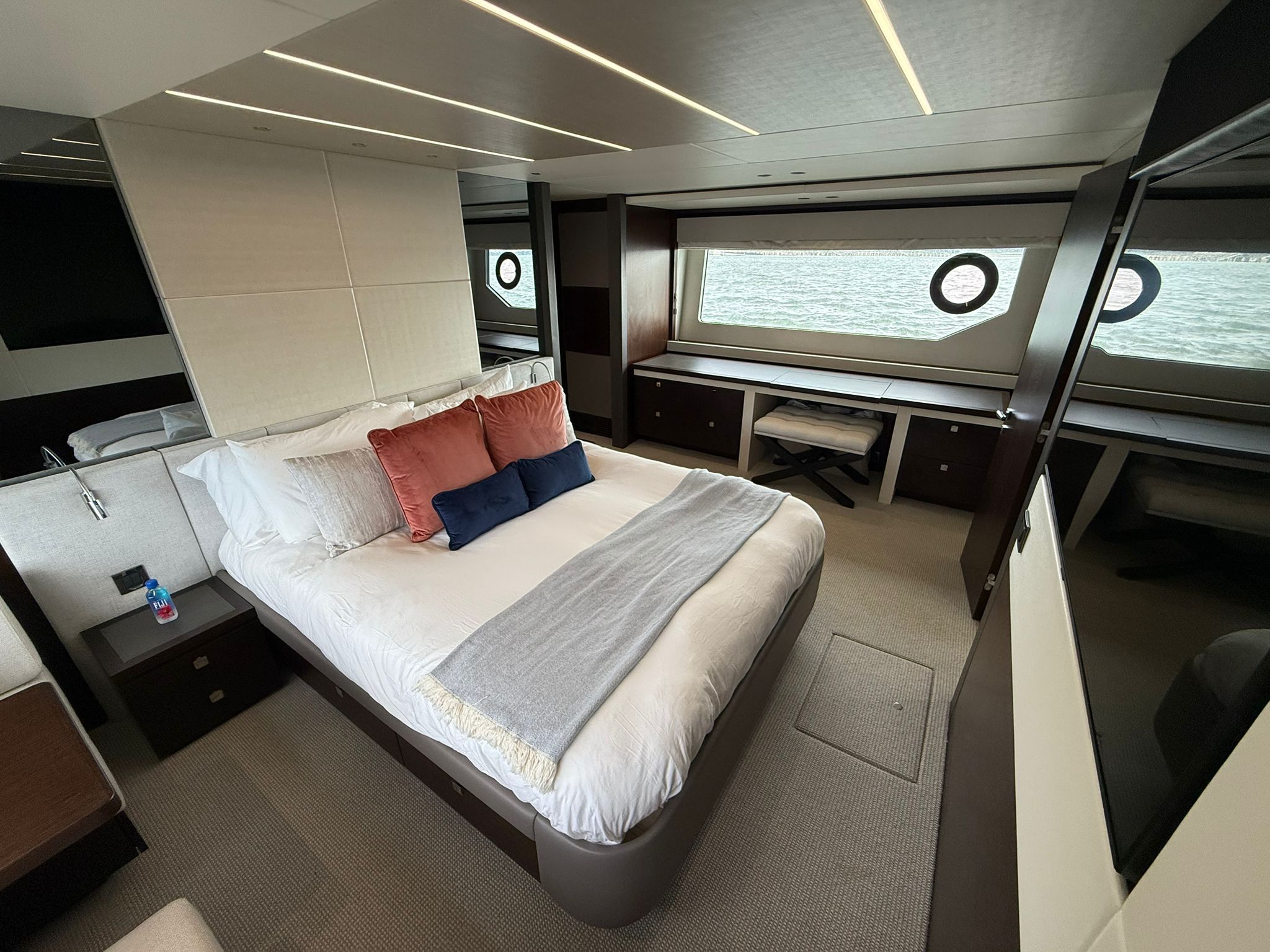 2021 Sunseeker 76 Yacht - 24