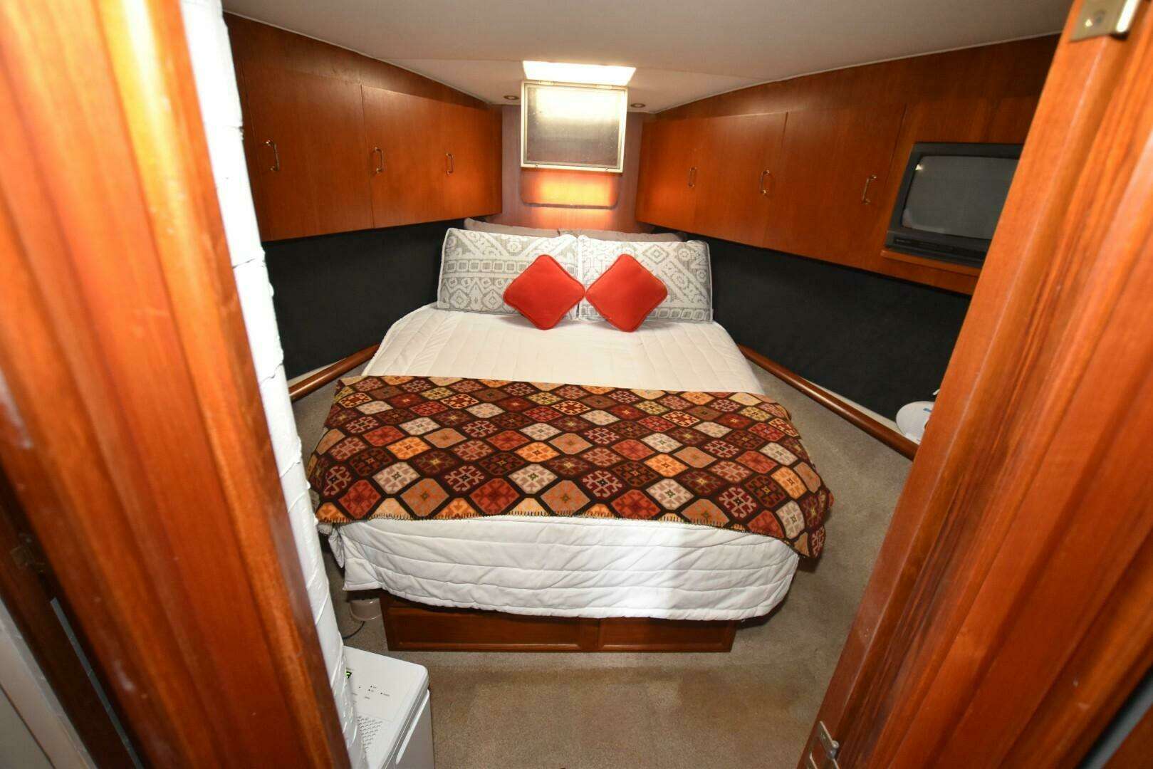 1993 Ocean Yachts 44 Motoryacht - Image 44